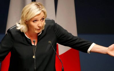 Marine Le Pen va guanyant terreny en la cursa per a presidir França el 2022 La Fundació Jean Jaurès alerta que un terç dels joves d'entre 25 i 34 anys la votaria, empesos per l'anunci de mesures populistes i el desgast de Macron