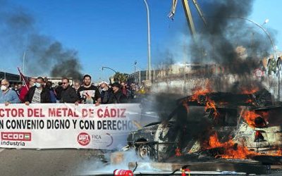 El sector metal·lúrgic de Cadis engega una vaga indefinida per un conveni just La caverna mediàtica criminalitza la mobilització mentre lloa l'aturada dels empresaris de camions